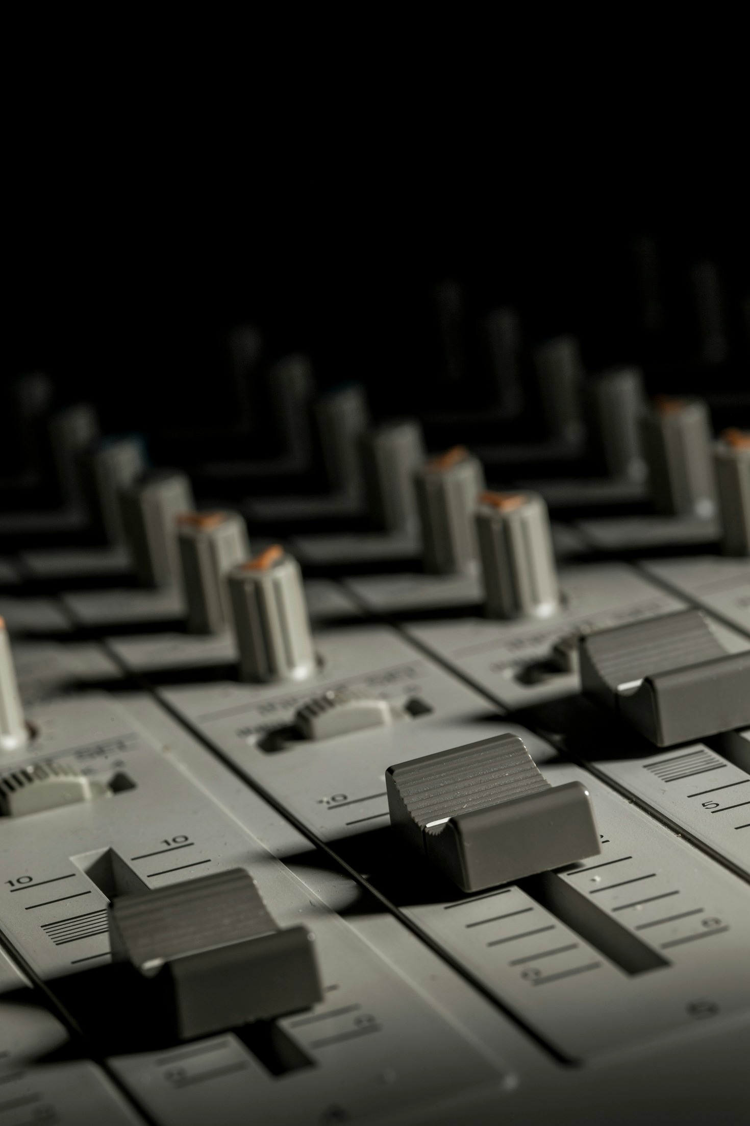 Cómo cuidar tus equipos de sonido con delicadeza