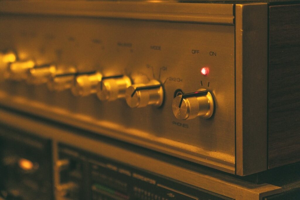 a close up of a stereo system with knobs